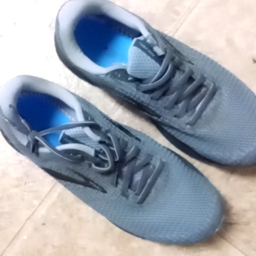 Men's shoes
